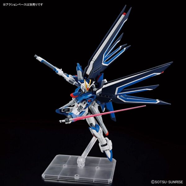 Rising Freedom Gundam HGCE 1/144 #243 - Image 3