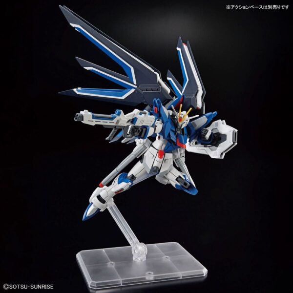 Rising Freedom Gundam HGCE 1/144 #243 - Image 4