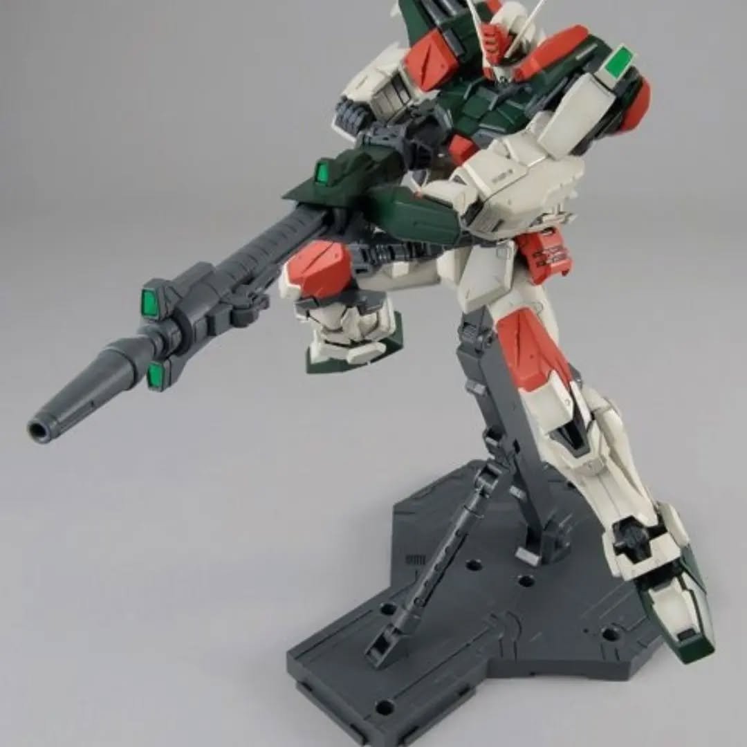 Buster Gundam MG 1/100 - Imagen 4