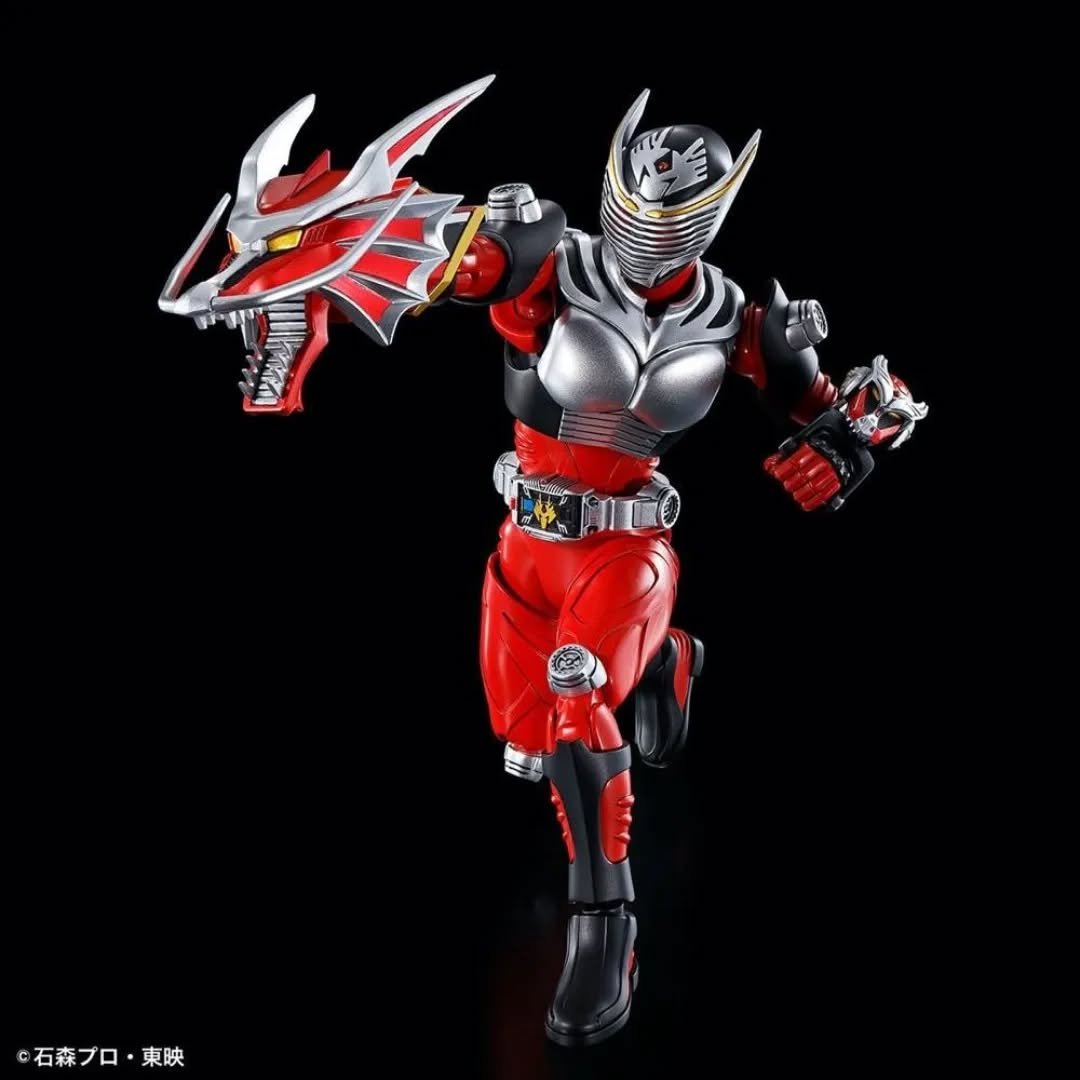 Kamen Rider Ryuki Figure-rise Standard Model Kit - Imagen 3