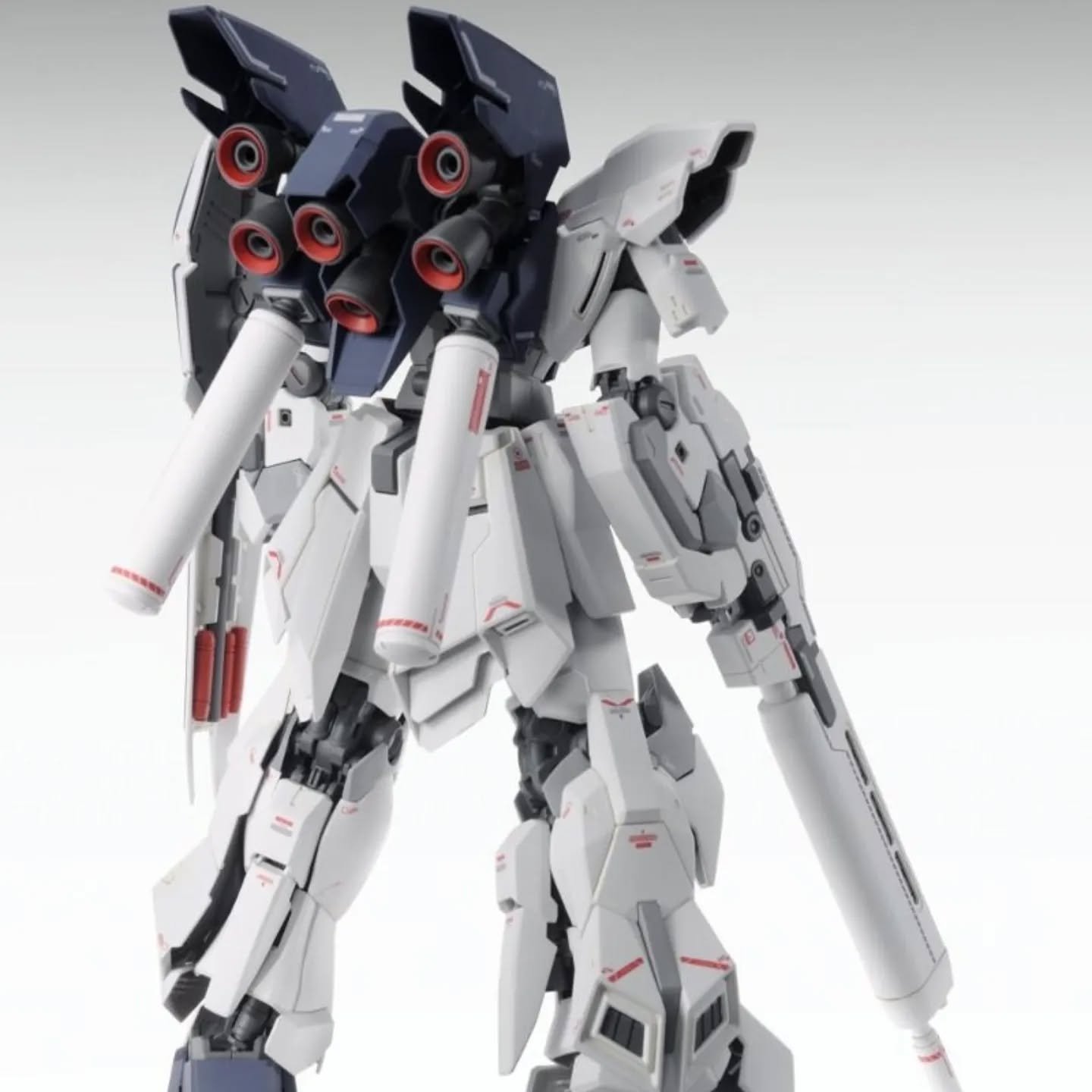 Sinanju Stein Ver.Ka MG 1/100 - Imagen 2