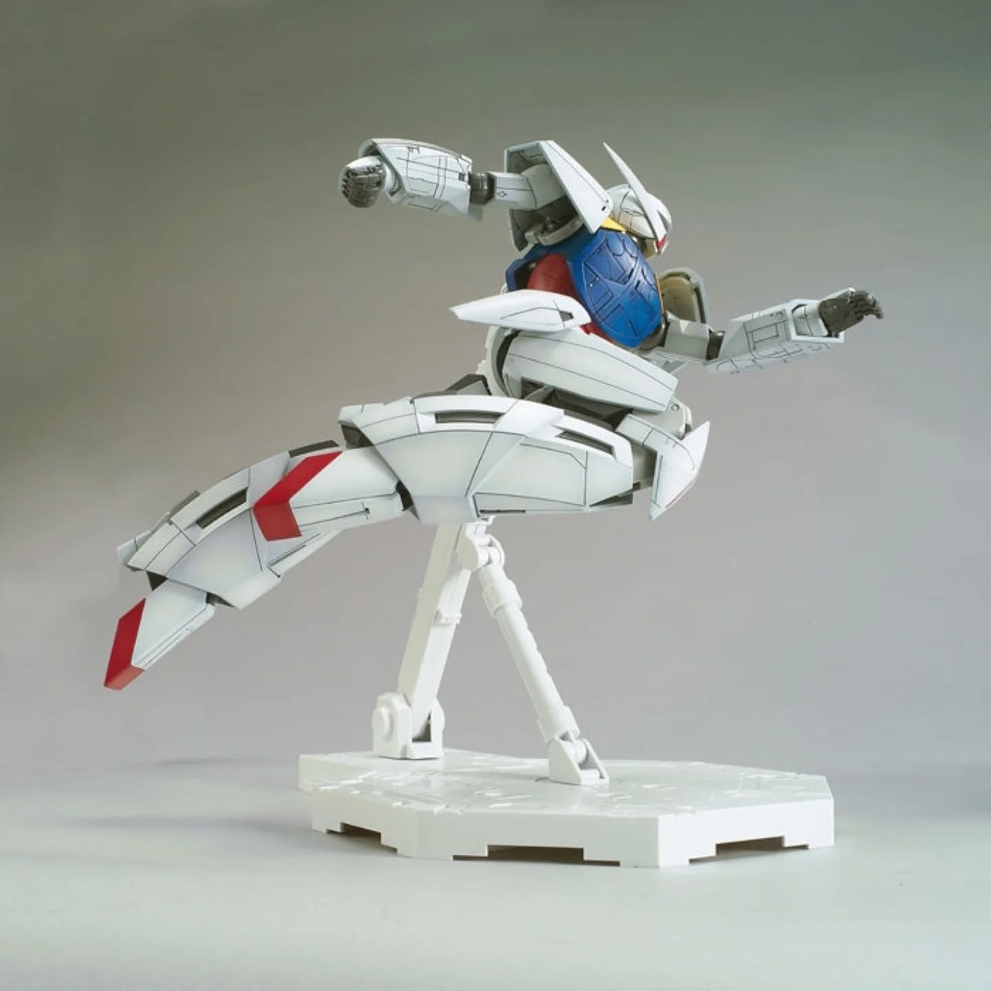 Turn A Gundam MG 1/100 - Imagen 5
